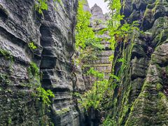 -梭布垭石林景区