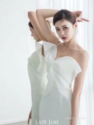 -Lady  Jane高端婚纱礼服馆