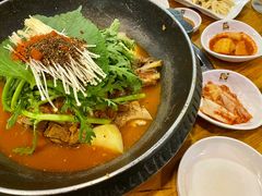 -喇喇排骨火锅·传统韩式脊骨汤(望京西园总店)