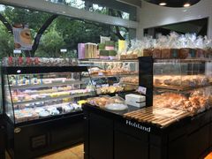 面包甜点陈列柜-好利来(彩香店)