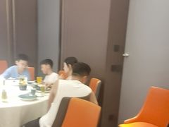 -鸽子侯·家宴·平价海鲜(绿地店)