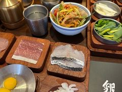 -银米·云南传统过桥米线(双廊黑金冠店)