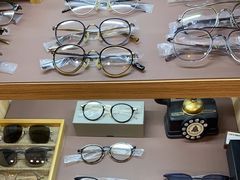 -肆兮眼镜·蔡司·徕卡战略合作店(大坪店)