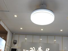 -鑫羽黄金首饰奢侈品回收鉴定