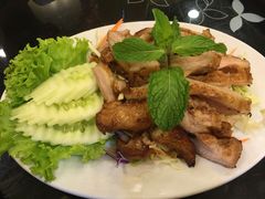 -J Daeng Seafood