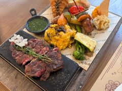 -Mark&Mars Restaurant