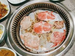 -金滏山烤肉·海鲜·火锅自助餐厅(襄阳万达店)