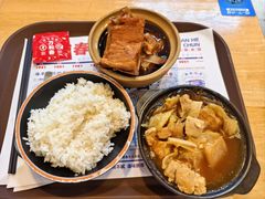 -万和春排骨砂锅米饭(新业广场店)