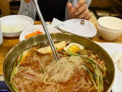 -喇喇排骨火锅·传统韩式脊骨汤(望京西园总店)