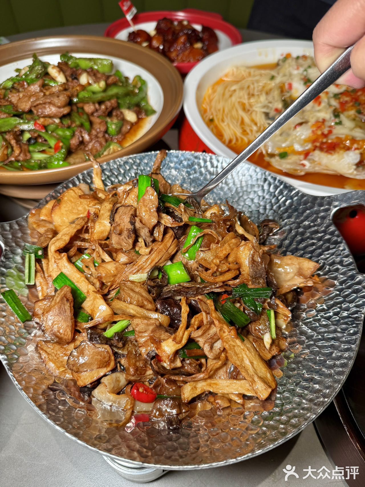 去来福士吃湘菜，认准这家就对了！