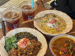 -CowCow其其·牛杂咖啡公司(六运店)