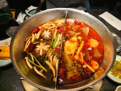 -湊湊火锅·茶憩(新中关购物中心店)
