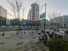 -上海交通大学医学院附属新华医院-停车场