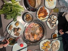 -金滏山烤肉·海鲜·火锅自助餐厅(襄阳万达店)