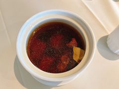 滋润花胶珍菌汤-衡山汇·高级粤菜(霄云路店)