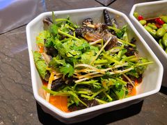 无骨鸡爪-虾胡闹·澳洲小龙虾·烧烤(福田鲨鱼店)