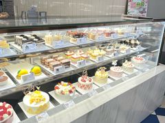 -85度C(生甜甜圈研究工坊·上海平凉店)