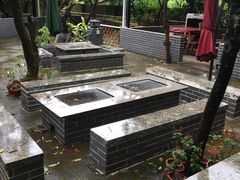-御霞苑泥烩鸡休闲农庄