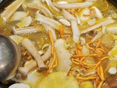 -菌之家·专业纯野生菌火锅·特色炒菌