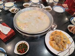 -老来福·非遗酸汤兔(凯旋路店)
