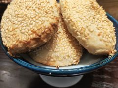 葱油酥烧饼-古都历食南京菜·烤鸭·鸭血粉丝·汤包(南京博物院店)