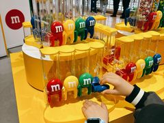 -m豆巧克力世界(上海世茂广场店)