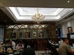 -秘密旅行Bonjour(黑金冠 江南西店)