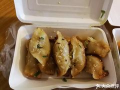 -小姜锅贴(凤凰街店)