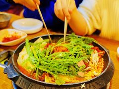 -喇喇排骨火锅·传统韩式脊骨汤(望京西园总店)