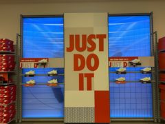 -NIKE上海青浦换季优惠店