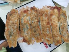 肉三鲜锅贴-春水锅贴·传统鲁菜(大明湖店)