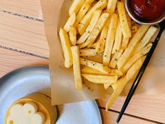 -J Create城市露营咖啡·简餐·宠物(上海动物园店)