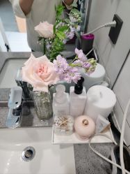 -靓芙泉专研痘痘肌