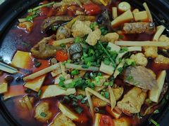 -周良天山牛杂城(天山路总店)