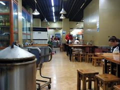大堂-帖老大羊肉汤烩面烧烤(康复后街总店)
