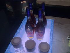 -温莎KTV(珠江路店)