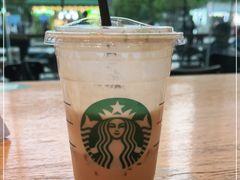 -星巴克(昆明金鹰天地店)