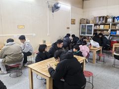 -鹿寨小何螺蛳粉店