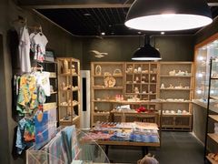 -三亚火车头万人海鲜广场