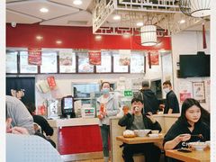 大堂-陕味食族油泼面·小炒盖码面(双榆树店)