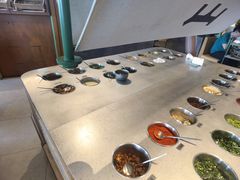 -三出山火锅(南京万象天地店)
