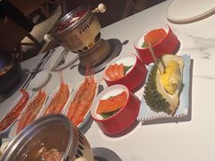 -雍容荟帝王蟹活龙虾展台自助(IFS黑金店)