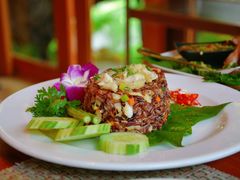 -Chom Cafe and Restaurant
