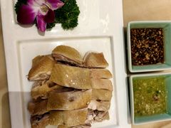 湛江白切鸡-锦粤宫·精致粤菜(深圳北站店)