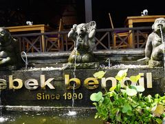 -Pundi Pundi Restaurant