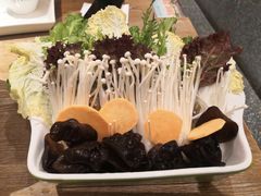 -拾味馆·浓鲜骨汤(光谷天地店)