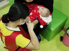 -蓝鲸奇亲子游泳俱乐部