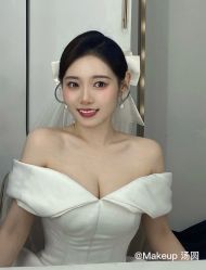 -唯一旅拍·颂当代影像艺术中心(上城店)