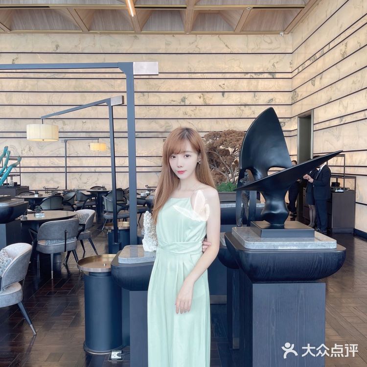 外滩高颜值约会餐厅|初筵