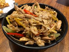 点个手撕鸡-老城区炭火牛蛙锅(国展中心店)